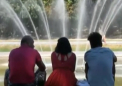 Acum doua saptamani a nins mai mult decat intr-o zi de iarna, iar acum avem temperaturi ca in iulie. Localitatea din Moldova in care astazi e cel mai cald. Ce arata termometrele de la bordurile masinilor - FOTO