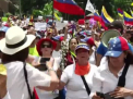 Mars impotriva puterii in Venezuela. Mii de femei au iesit in strada si au cerut incetarea represiunilor - VIDEO