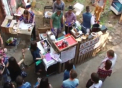 Rusii isi pot etala talentele in bucatarie de patru ori pe an, la Ziua Restaurantelor. Mai multi localnici din orasul Novgorod s-au intrecut in odai originale de servire - VIDEO