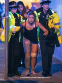 Un atac sinucigas produs pe Manchester Arena la concertul Arianei Grande a facut 22 de morti si zeci de raniti. Statul Islamic a revendicat atentatul - VIDEO