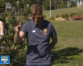 Jurgen Klopp a facut spectacol la Sydney, unde legendele celor de la Liverpool au jucat un meci amical: a incercat sa cante la un instrument traditional australian - VIDEO