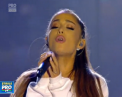 Ariana Grande a sustinut un concert caritabil in Manchester. Suma-record pentru victimele atacului - VIDEO