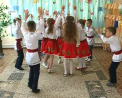 Micutii de la gradinita Curcubeu din Ratus, Criuleni se bucura de spatii renovate si mobilate frumos. Peste un milion de lei a alocat  guvernul Romaniei pentru modernizare: "S-a facut la standarde europene" - VIDEO