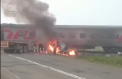 Grav accident in Rusia. Un tren de pasageri a lovit un camion la o trecere de cale ferata: camionul s-a rasturnat, iar cabina a luat foc - VIDEO