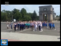 Lansarea campaniei de informare si promovare a invatamantului profesional tehnic. Zeci de tineri au dansat intr-un flash mob in centrul capitalei: "Meserie pe plac, viitor asigurat" - VIDEO