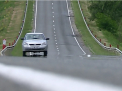 Avem solutii pentru prevenirea accidentelor, insa nu avem sosele. Pe drumurile nationale vor aparea benzi rezonatoare care vor atentiona soferii la iesirea de pe banda - VIDEO