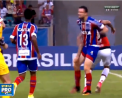 Faza incredibila, intr-un meci din Brazilia. Jucatorul echipei Flamengo si-a indreptat pumnul spre Lucas Fonseca, dar nu l-a lovit - VIDEO