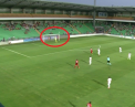 Gol de poveste in meciul dintre Zaria si Sarajevo. Momentul in care Ruben Gomez marcheaza in poarta adversarilor de la centrul terenului - VIDEO