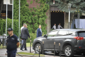 Democratii dau o petrecere? Mai multi membri PD, surprinsi la terasa unui restaurant din capitala - GALERIE FOTO