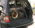 Boxe date la maxim si mii de decibeli in aer la prima intalnire auto-sound din Moldova. Zeci de amatori si-au etalat bijuteriile zgomotoase in parcarea unui mall din capitala - VIDEO
