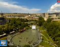 Apa a fost vedeta zilei la Erevan, unde oamenii s-au balacit in fantanile arteziene si s-au stropit cu galeti cu apa. Ce au sarbatorit - VIDEO
