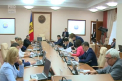 Noii... vechi ministri au fost prezentati de premier la sedinta Executivului. Cei care au preluat noi domenii spun ca inca n-au apucat sa inteleaga cu ce se mananca ele - VIDEO
