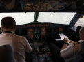 Imagini incredibile cu avionul ciuruit de grindina! Momentul in care aeronava, cu botul distrus, aterizeaza de urgenta la Istanbul: toti angajatii aeroportului au aplaudat - VIDEO