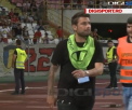 Victorie lejera pentru Dinamo in meciul cu Gaz Metan Medias. Mutu a urmarit jocul de pe margine fiind imbracat intr-o vesta de fotoreporter - VIDEO