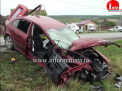 Un moldovean a ajuns in coma la spital, iar sotia sa insarcinata a fost grav ranita dupa ce masina in care se aflau s-a ciocnit cu un microbuz, pe un drum din Romania - GALERIE FOTO si VIDEO