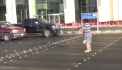 Adolescent retinut in Arabia Saudita dupa ce a dansat "Macarena" pe strada - VIDEO