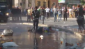 Sute de refugiati au fost evacuati cu scandal dintr-o cladire din Roma - FOTO