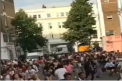 Panica la un carnaval din Marea Britanie. Sarbatoarea s-a tranformat in haos, in urma unui atac cu substante chimice. Un individ a aruncat in multime o sticla - VIDEO
