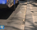 Asfaltul proaspat pus pe bulevardul Stefan cel Mare a cedat pe anumite portiuni, iar marcajul rutier, aplicat saptamana trecuta, a inceput deja sa-si piarda din culoare: "Banii s-au dus in asflat, ori in buzunar?" - VIDEO