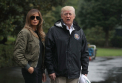 Donald si Melania Trump, vizita in Texas, devastat de inundatii. Ironiile starnite de Prima Doamna - VIDEO
