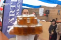 S-au intrecut la carat halbe cu bere. Un asemenea campionat s-a dat in Germania, la care au participant zeci de barbati - VIDEO