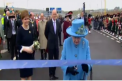 Regina Elisabeta a II-a a inaugurat oficial cel mai lung pod suspendat din lume - FOTO