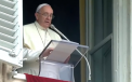 Gafa Papei Francisc. A injurat din greseala in timpul predicii de la Vatican