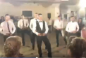 Si-au sarbatorit nunta de ziua ei! Modul in care un mire moldovean a ales sa-i spuna "La multi ani" sotiei sale: au dansat sincron, iar mireasa nu a mai putut sa stea pe scaun cand a vazut ce fac - VIDEO