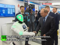 In timpul vizitei sale in orasul Permi, liderul de la Kremlin a avut parte de o intalnire neobisnuita: a fost salutat de catre un... robot - VIDEO