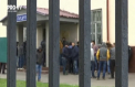 Principalul opozant rus, Aleksei Navalnii, a fost incatusat chiar in timp ce iesea din propriul apartament. Inca nu se stiu motivele retinerii - VIDEO