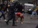 Aproape 500 de raniti in timpul referendumului pentru independenta Cataloniei. Bastoane, gloante de cauciuc, iar politistii au spart geamurile la sectiile de vot si au scos oamenii cu forta. Filmul evenimentelor - VIDEO