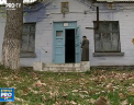 Portile unor biserici de la noi din tara se deschid si fara bani. Parohul unui lacas din orasul Rezina nu percepe taxe, iar biserica arata mai modest in comparatie cu cele, in care sunt taxe: "Mai bine facem o pomana la o casa de copii" - VIDEO