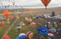 Un adevarat show pe cerul din statul american New Mexico. Aproape 600 de baloane cu aer cald s-au inaltat sub privirile curiosilor - VIDEO