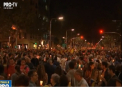 Sute de mii de oameni au protestat la Barcelona, dupa ce doi lideri separatisti au fost retinuti. Manifestantii au scandat "Libertate" pentru politicieni - VIDEO