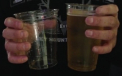 Experimentul care a indignat 400.000 de oameni. Care este diferenta dintre un pahar mare si unul mic de bere. VIDEO