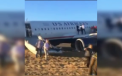 Clipe de panica pentru pasagerii unui avion din SUA. Unul dintre pneuri a explodat la decolare