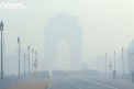 Este stare de urgenta in capitala Indiei. New Delhi a fost impanzit cu un strat gros de ceata toxica - VIDEO