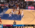 A mers cu metroul, iar apoi a facut show in NBA. LeBron James a distrus formatia  Chaelotte Hornets - VIDEO