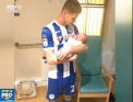 A reusit dubla, iar apoi a fugit la maternitate. Un fotbalist din liga a treia din Anglia a inscris de doua ori, dupa care a gonit spre spital unde sotia sa nastea - VIDEO