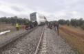 Un tren de pasageri, care efectua o cursa interna in Spania a deraiat in aceasta dupa-amiaza - VIDEO