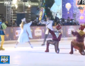 De rand cu orasele europene, si Moscova se pregateste de sarbatorile de iarna. La Kremlin a fost deschis targul de Craciun, dar si un patinoar artificial - VIDEO