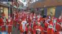 Mai multi localnici dintr-un orasel din Danemarca s-au imbracat in costum de Mos Craciun si au organizat un maraton caritabil si au alergat cativa kilometri: "Asta inseamna Craciunul - sa ajuti" - VIDEO