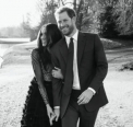 Logodna Printului Harry. Cat a costat rochia imbracata de Meghan Markle