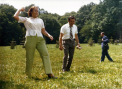 Fotografii de arhiva cu sotii Ceausescu, distrandu-se intr-o vacanta - GALERIE FOTO