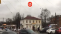 Politistii din Harkov sunt in alerta. Un barbat, care afirma ca are asupra sa un dispozitiv explozibil, a luat ostatice 11 persoane, printre care doi copii, la un oficiu postal din oras - VIDEO