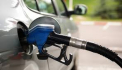Se scumpesc carburantii. ANRE a stabilit noile preturi plafon pentru urmatoarele doua saptamani. Un litru de benzina - peste 18 lei - VIDEO