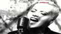 Doliu in lumea muzicii. Solista celebrei trupe irlandeze The Cranberries, Dolores O\'Riordan a murit subit la 46 de ani - VIDEO
