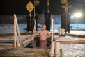 De Boboteaza, presedintele rus, Vladimir Putin, a facut baie in apa rece ca gheata a lacului Seliger - FOTO si VIDEO
