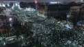Filmul protestului cu 50.000 de oameni din Bucuresti. Piata Constitutiei s-a transformat intr-o mare de lumini