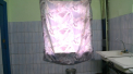 Studentii de la Colegiul Stefan Neaga se plang ca traiesc in conditii  mizerabile. Au energie electrica doar cateva ore pe zi, fac baie in lighean si spala vesela cu apa rece - VIDEO